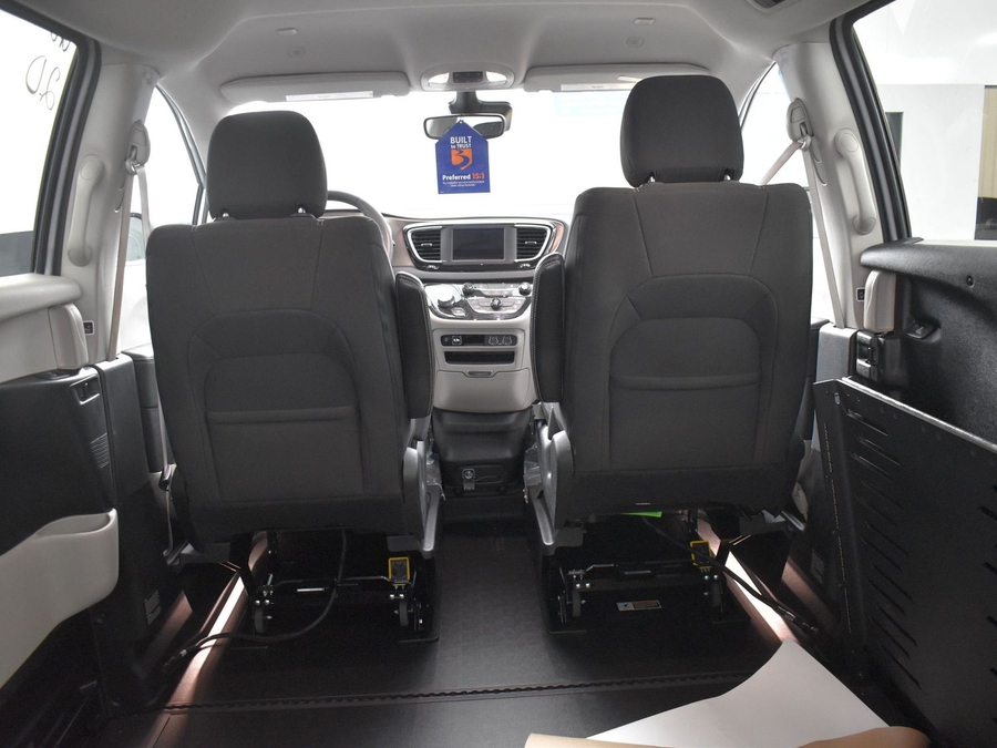Used 2023 Chrysler Voyager LX - BraunAbility Side Entry Entry Fold Out Automatic Ramp