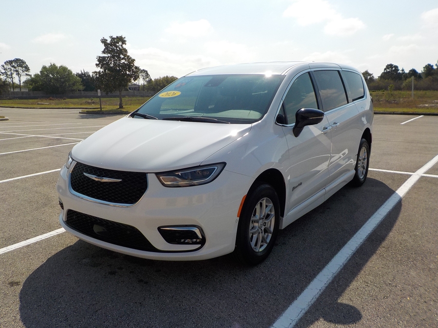 White Chrysler Pacifica image number 2