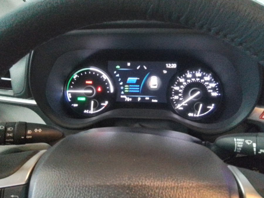 Black Toyota Sienna image number 25