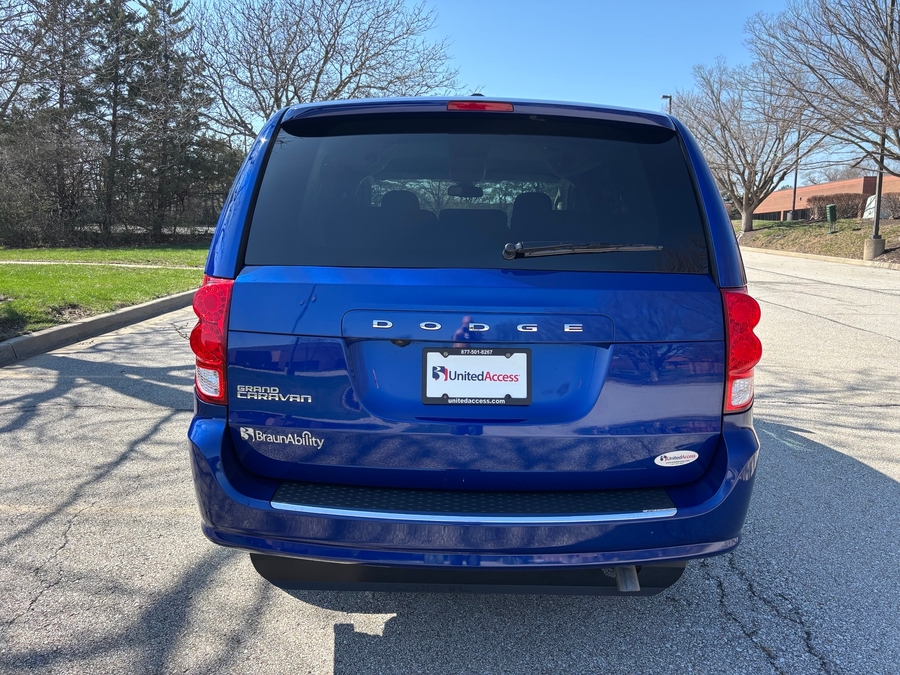 Used 2018 Dodge Grand Caravan SE -  Side Entry Entry Fold Out Automatic Ramp
