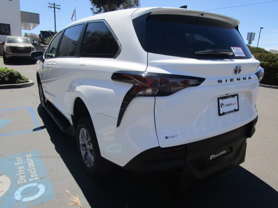 New 2025 Toyota Sienna Hybrid LE - BraunAbility Commercial Rear Entry Entry Fold Out Manual Ramp