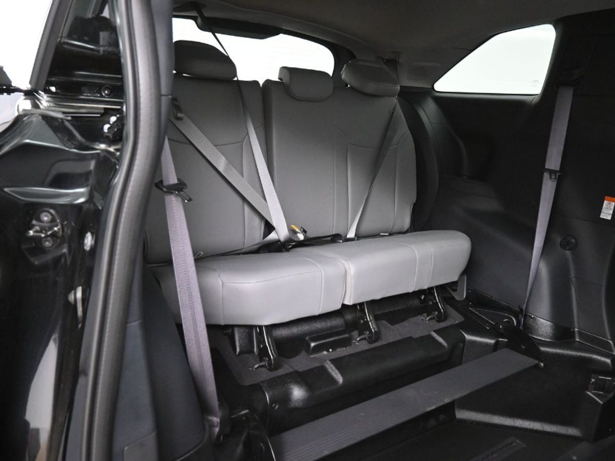 Black Toyota Sienna image number 9