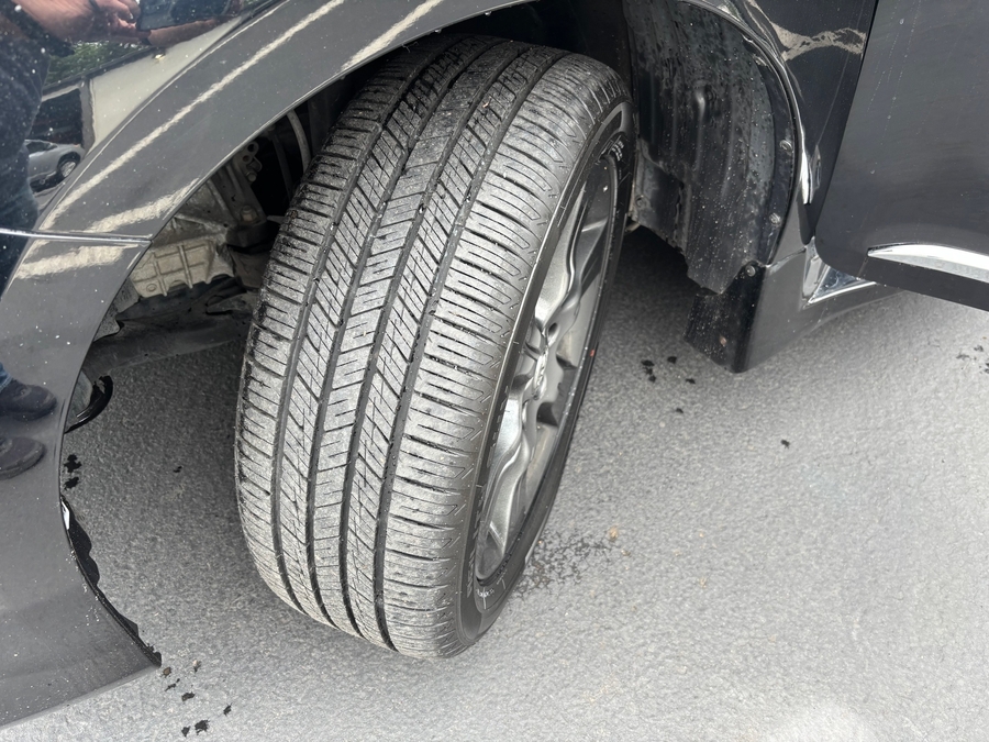 Used 2016 Toyota Sienna SE - BraunAbility Side Entry In Floor Automatic Ramp