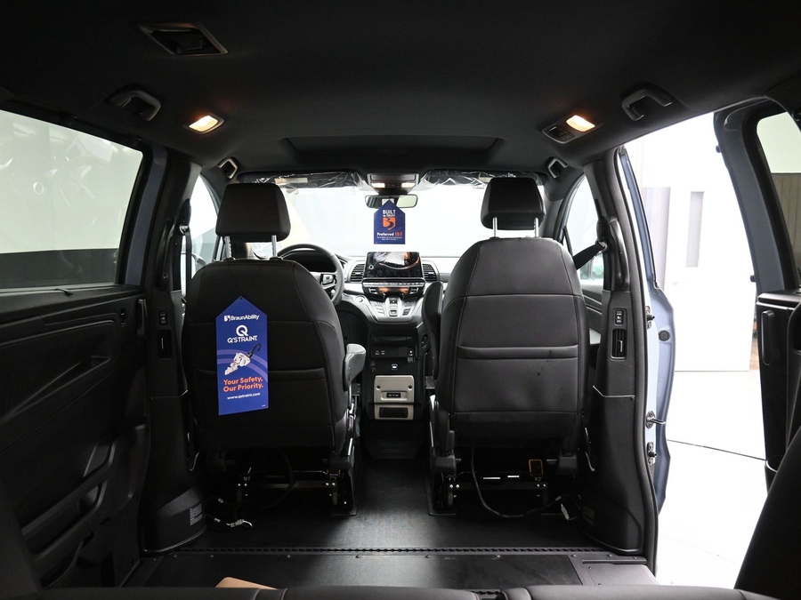New 2026 Honda Odyssey Sport - BraunAbility Side Entry In Floor Automatic Ramp