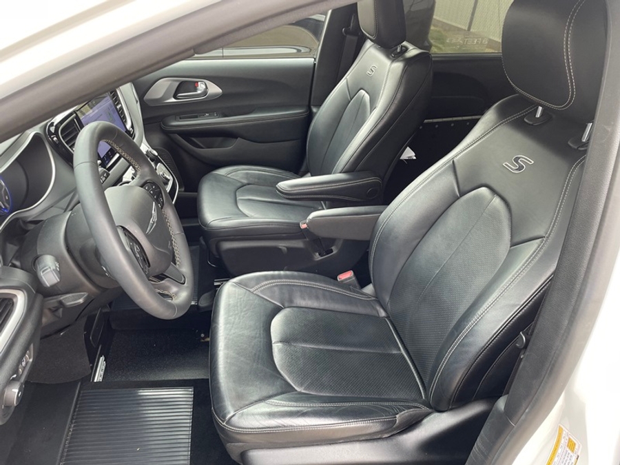 Used 2022 Chrysler Pacifica Touring L - AMS Side Entry Fold Out Automatic Ramp