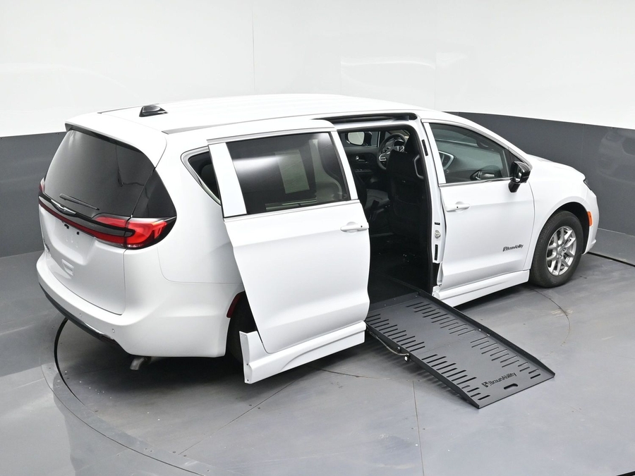 Blanco Chrysler Pacifica número de imagen 25