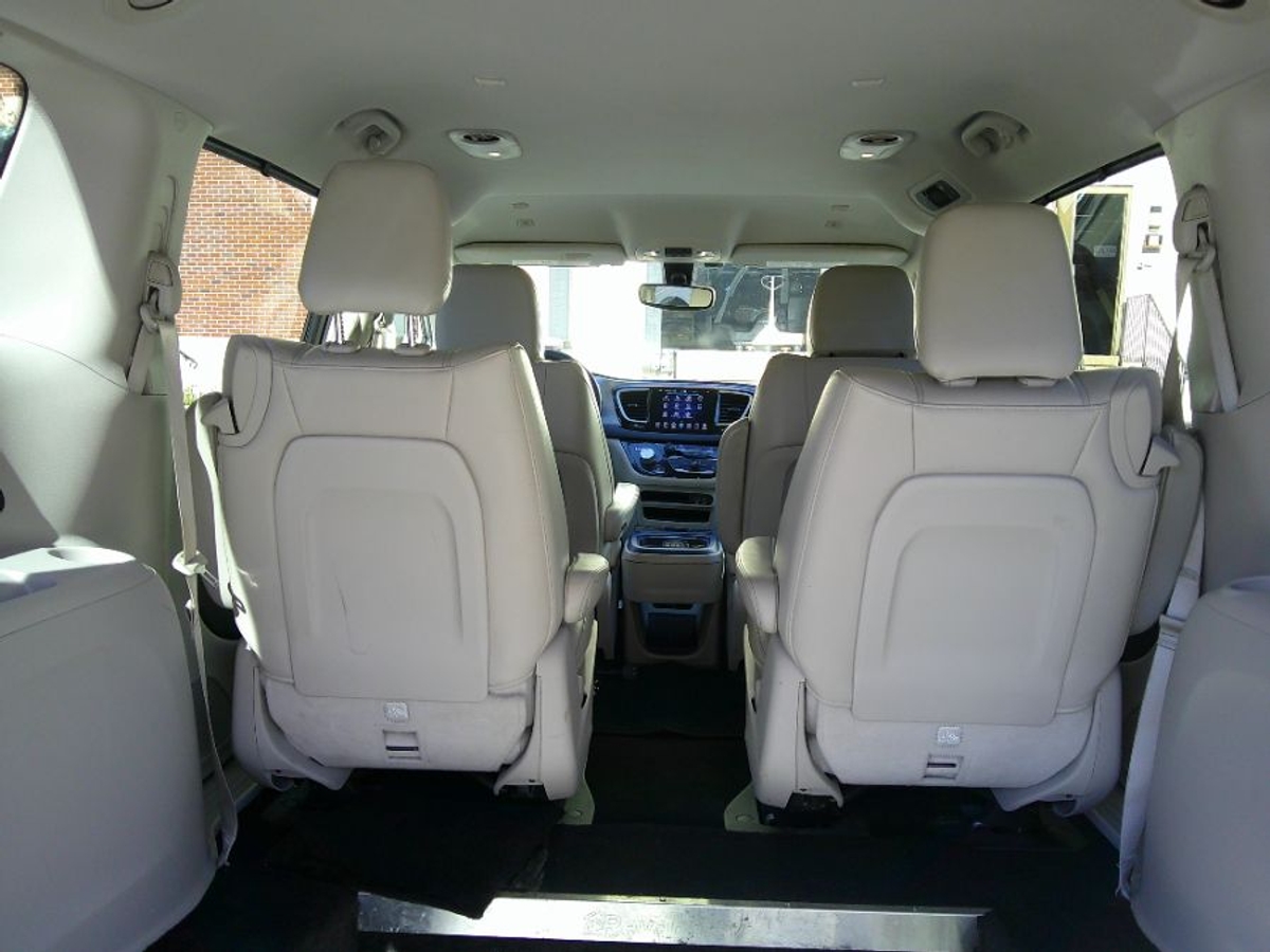 2018 CHRYSLER PACIFICA - Image 15