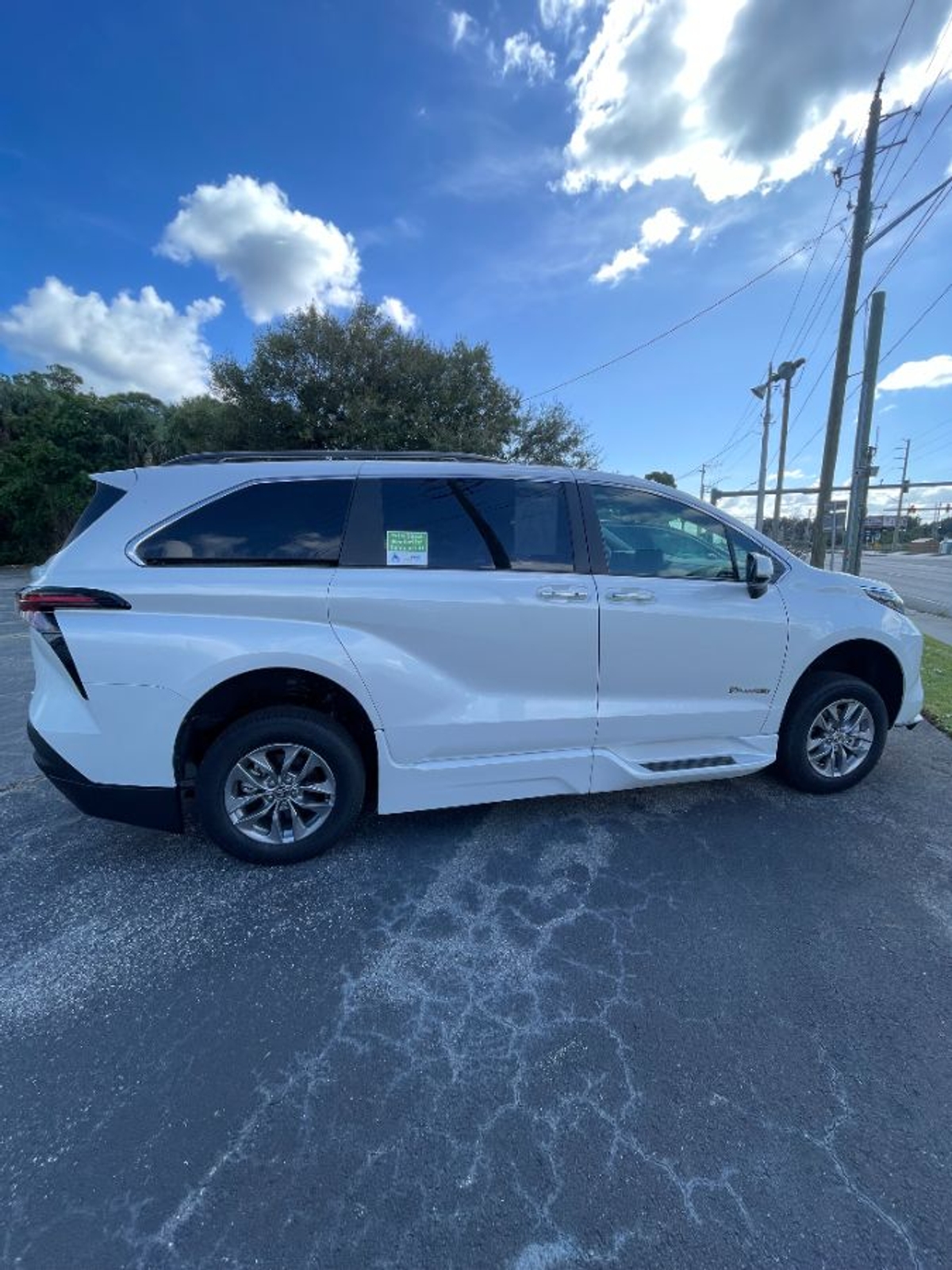 2025 TOYOTA SIENNA - Image 7