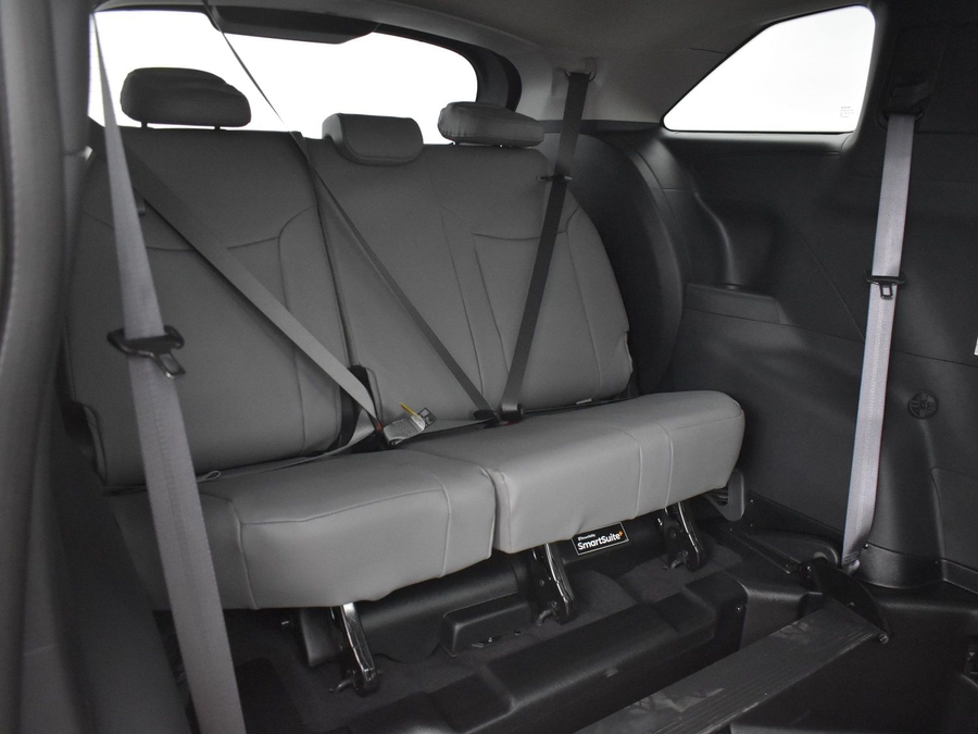 New 2025 Toyota Sienna Hybrid XLE Base - BraunAbility Side Entry Entry In Floor Automatic Ramp