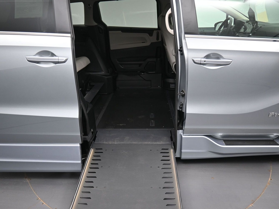 New 2026 Honda Odyssey EX-L - BraunAbility Side Entry Entry In Floor Automatic Ramp