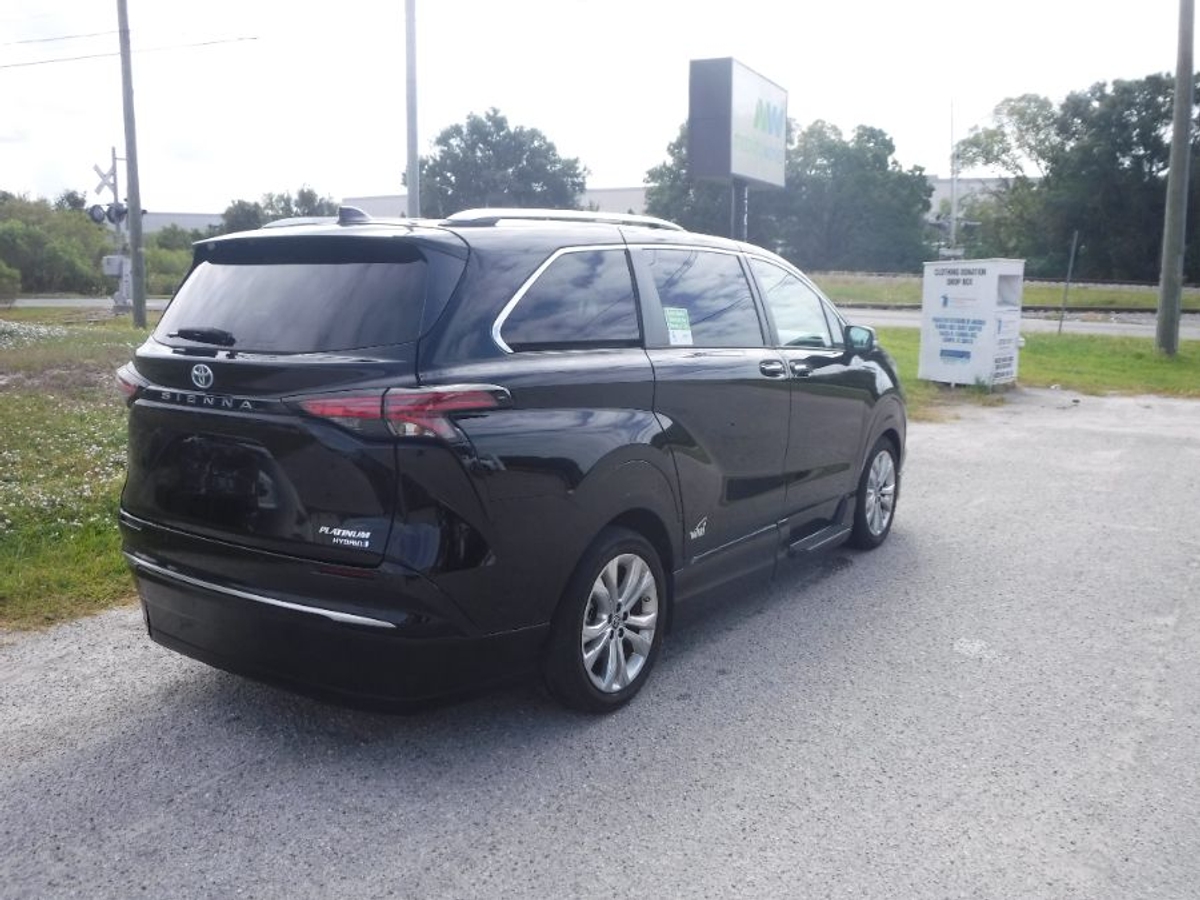 2022 TOYOTA SIENNA - Image 9