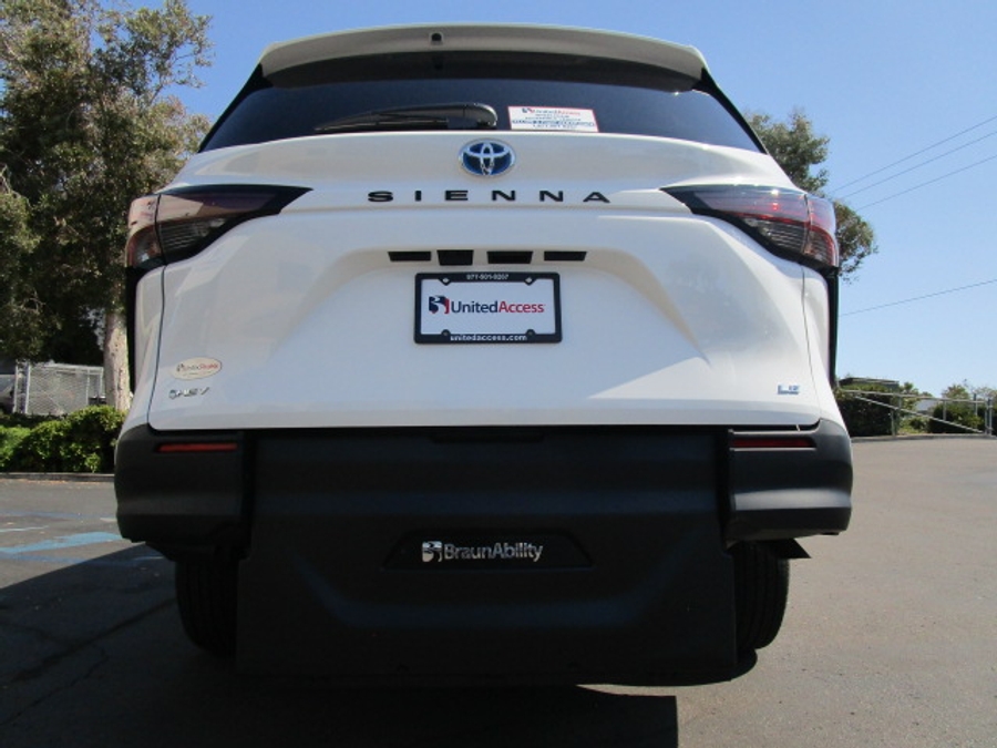 New 2025 Toyota Sienna Hybrid LE - BraunAbility Commercial Rear Entry Entry Fold Out Manual Ramp
