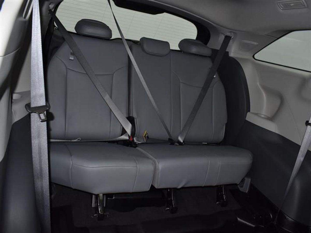 2023 TOYOTA SIENNA - Image 16