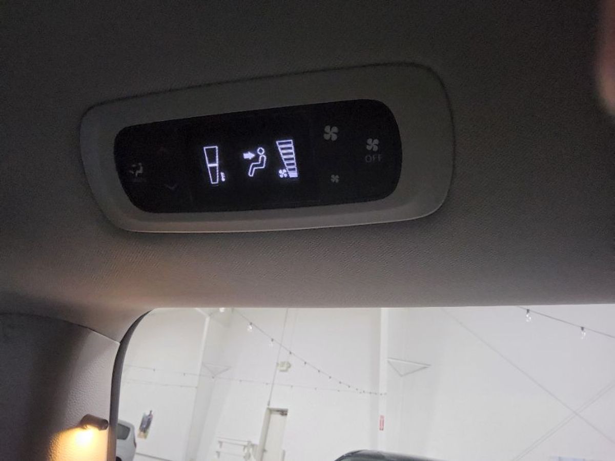 2024 CHRYSLER VOYAGER - Image 14