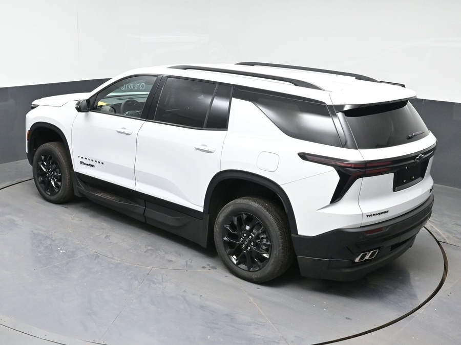 New 2026 Chevrolet Traverse 1LT Midnight - BraunAbility Side Entry In Floor Automatic Ramp