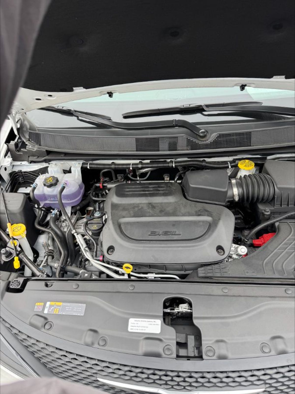 2024 CHRYSLER VOYAGER - Image 16