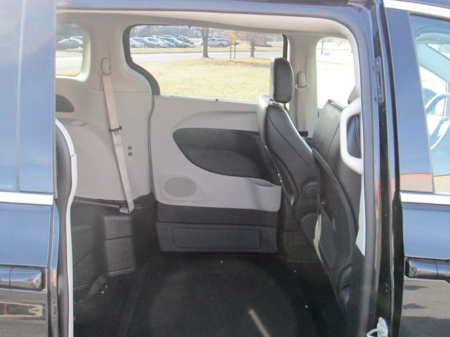 2020 CHRYSLER VOYAGER - Image 10