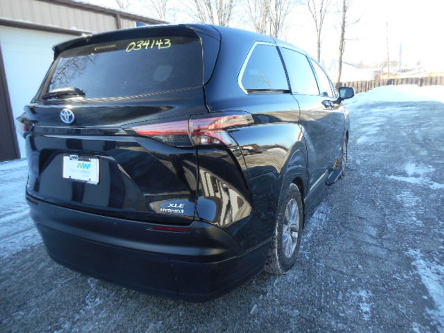 2021 TOYOTA SIENNA - Image 6