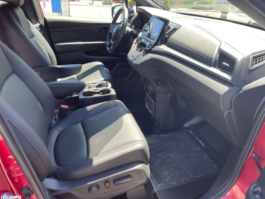 Used 2023 Honda Odyssey Sport - BraunAbility Side Entry Entry In Floor Automatic Ramp