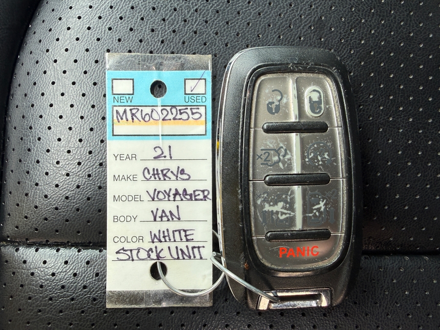 Used 2021 Chrysler Voyager LXi - BraunAbility Commercial Side Entry Entry Fold Out Manual Ramp