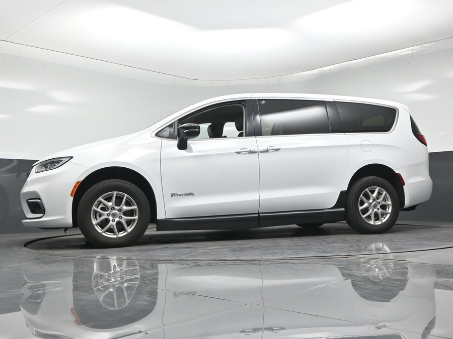 Used 2024 Chrysler Pacifica Touring L - BraunAbility Side Entry Fold Out Manual Ramp