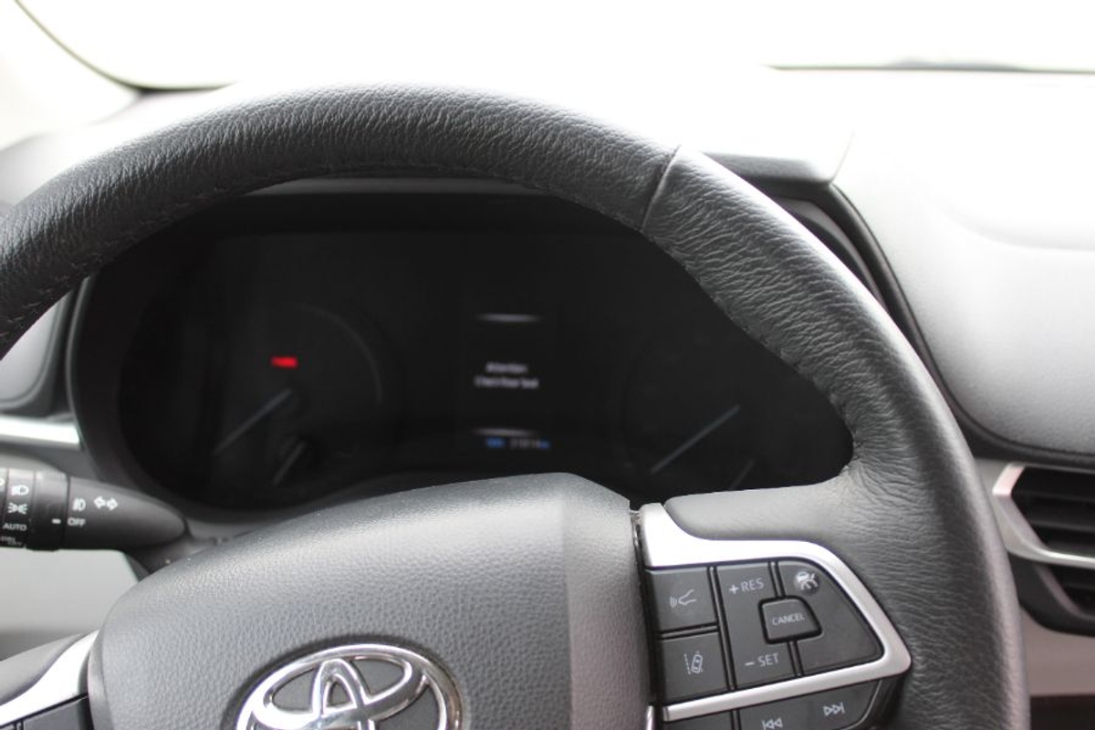 2023 TOYOTA SIENNA - Image 12