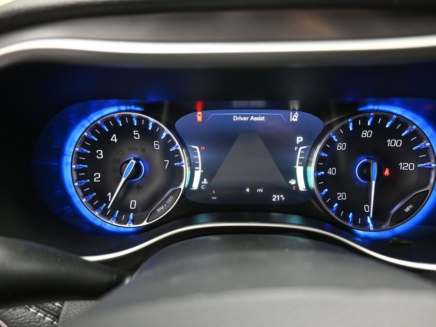 Black Chrysler Pacifica image number 15