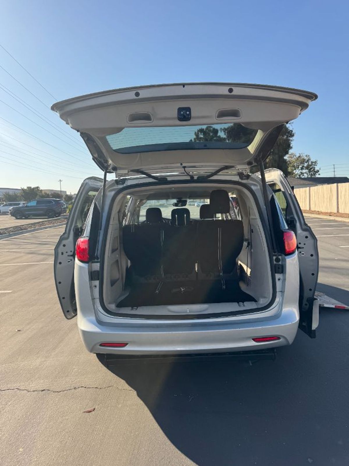 2023 CHRYSLER VOYAGER - Image 14