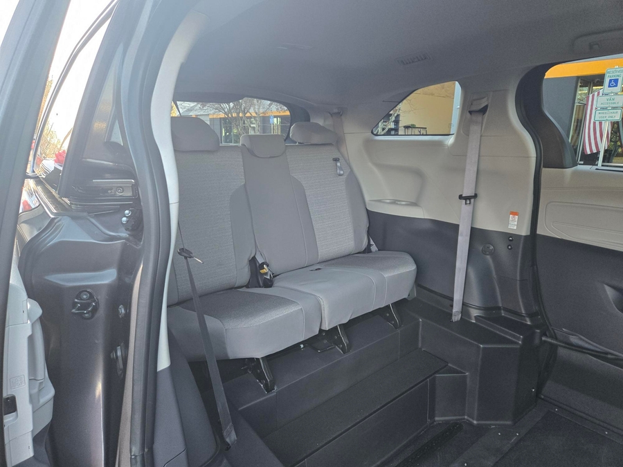 Used 2022 Toyota Sienna Hybrid LE - VMI Side Entry Entry In Floor Automatic Ramp