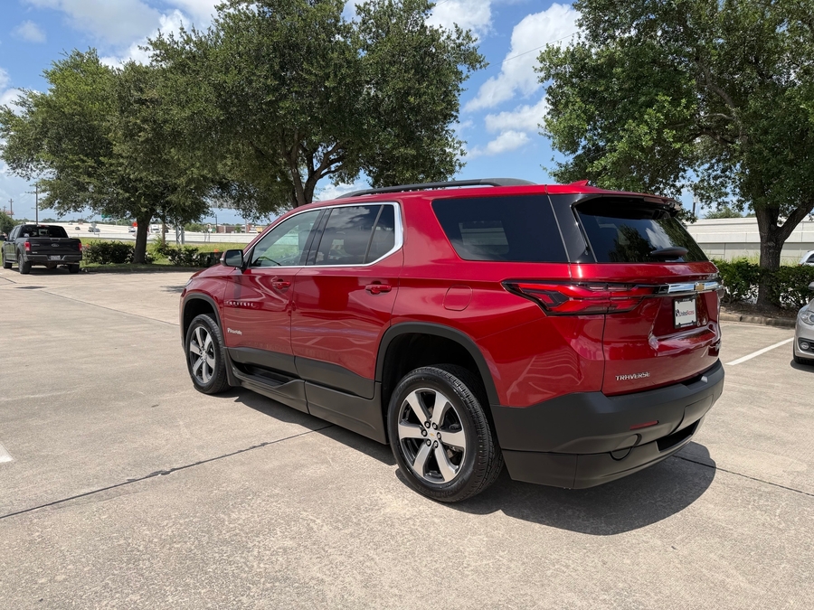 Used 2023 Chevrolet Traverse 3LT - BraunAbility Side Entry In Floor Automatic Ramp