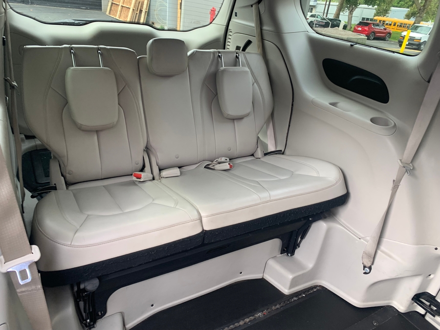 Used 2017 Chrysler Pacifica Touring-L - BraunAbility Side Entry In Floor Automatic Ramp