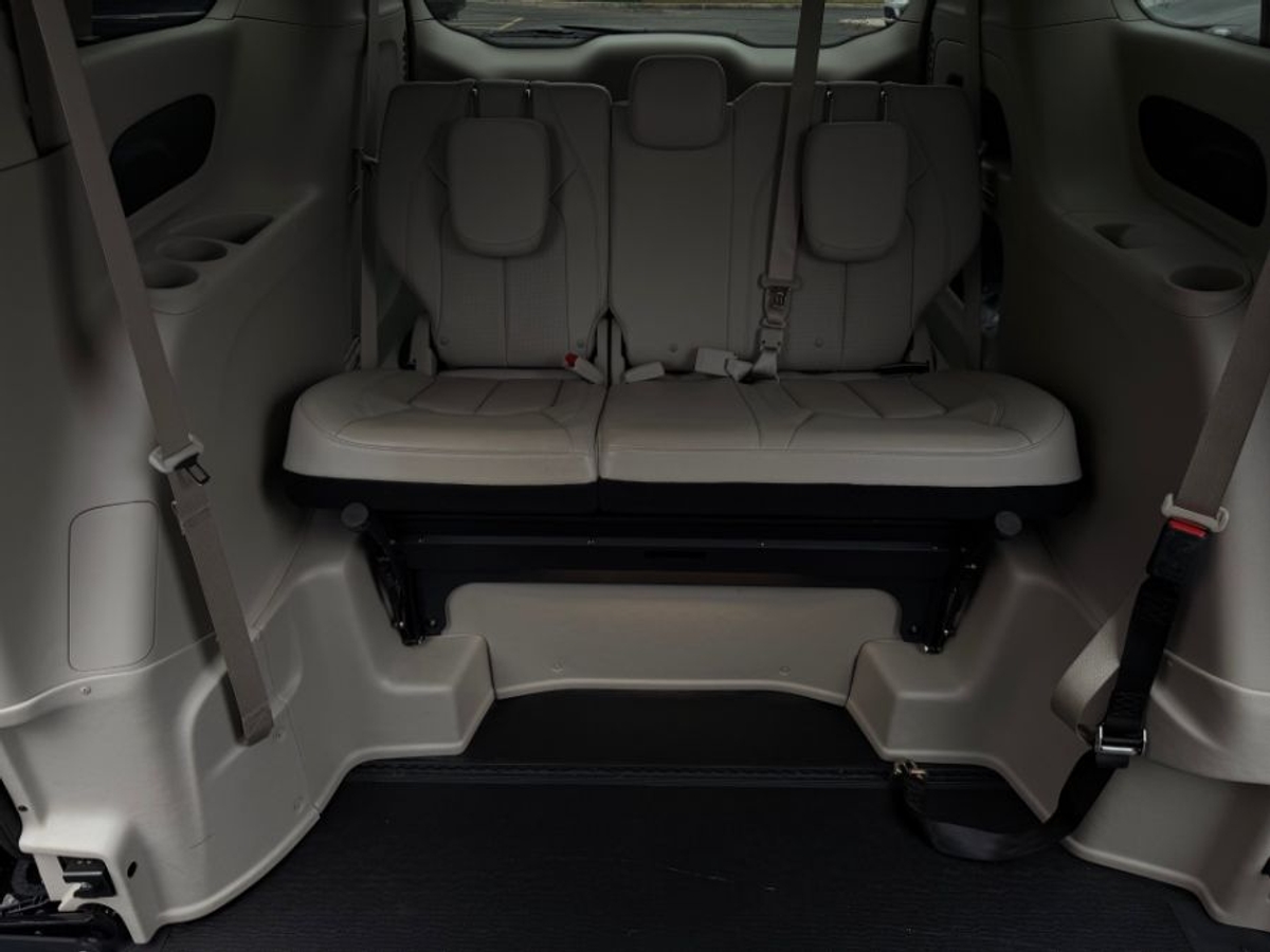 2021 CHRYSLER VOYAGER - Image 6