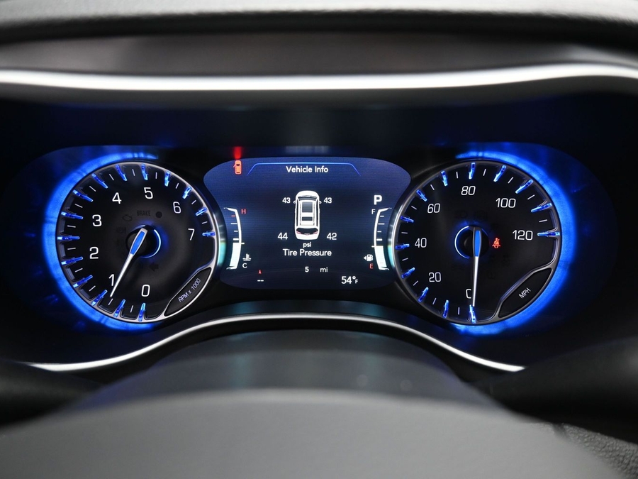 Blue Chrysler Pacifica image number 12