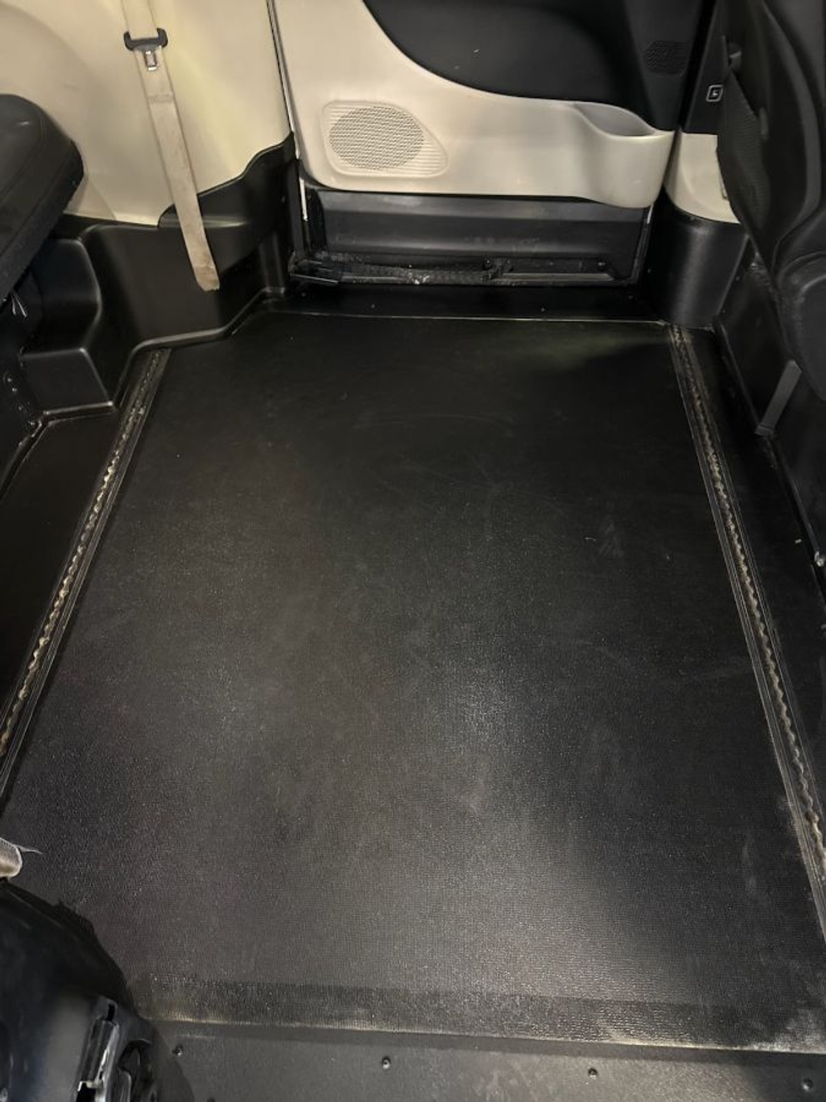 2020 CHRYSLER VOYAGER - Image 9