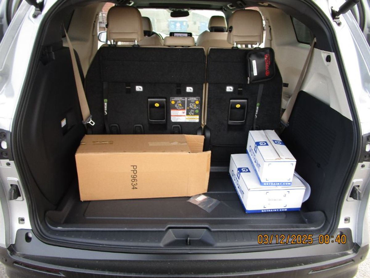 2024 TOYOTA SIENNA - Image 15