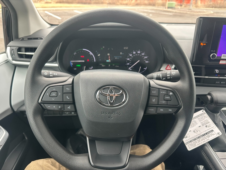2025 TOYOTA SIENNA - Image 10