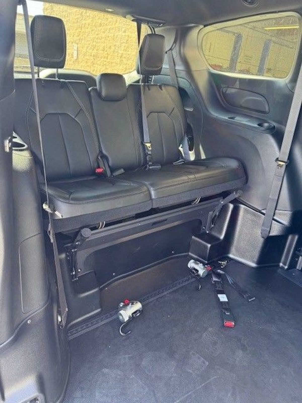 2025 CHRYSLER PACIFICA - Image 5