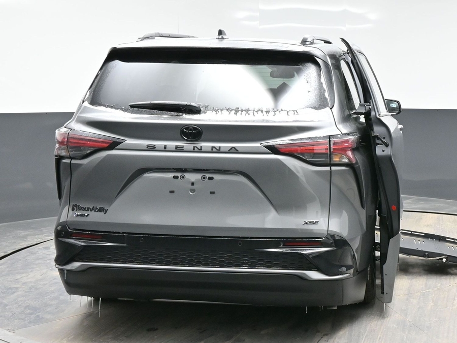 New 2026 Toyota Sienna Hybrid XSE Sport - BraunAbility Side Entry Entry Fold Out Automatic Ramp