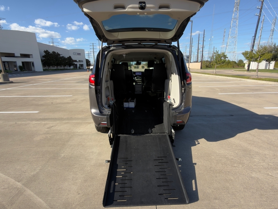 Used 2023 Chrysler Pacifica Touring L - FR Conversions Rear Entry Fold Out Manual Ramp