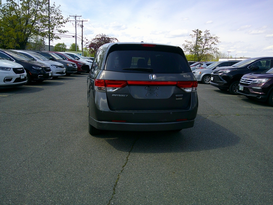 Silver Honda Odyssey image number 5