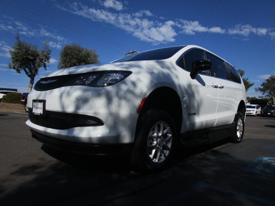 New 2025 Chrysler Voyager LX - BraunAbility Commercial Side Entry Entry Fold Out Manual Ramp