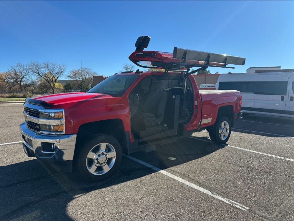 2016 CHEVROLET SILVERADO - Image 3