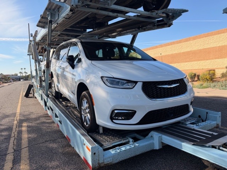 Used 2024 Chrysler Pacifica Touring - BraunAbility Rear Entry Entry Fold Out Manual Ramp