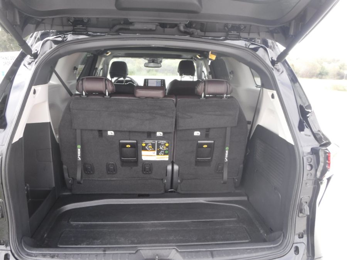 2022 TOYOTA SIENNA - Image 2