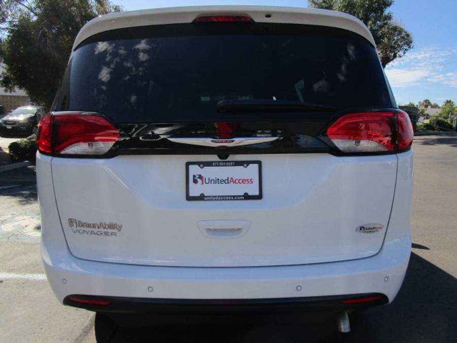 New 2025 Chrysler Voyager LX - BraunAbility Commercial Side Entry Entry Fold Out Manual Ramp