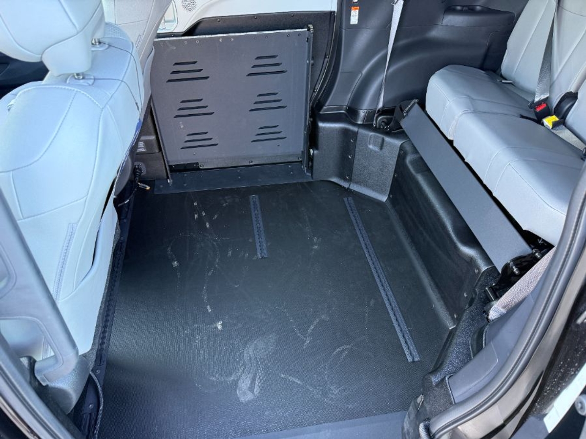 2025 TOYOTA SIENNA - Image 15