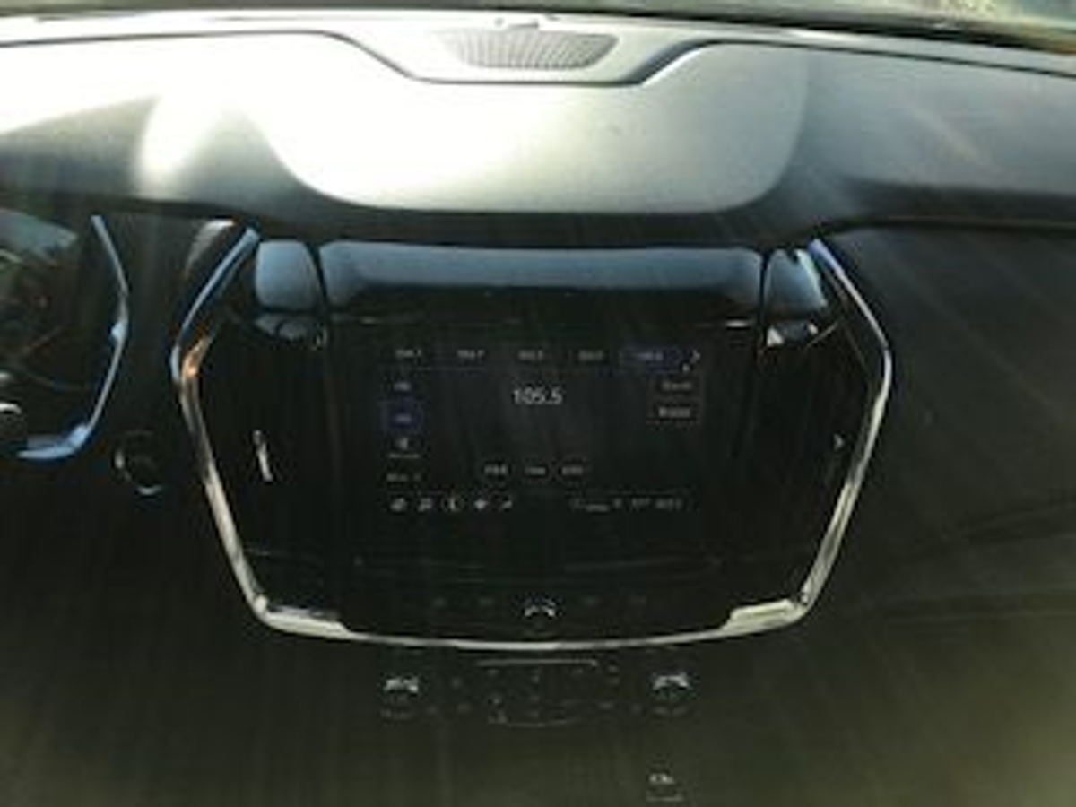 2023 CHEVROLET TRAVERSE - Image 1