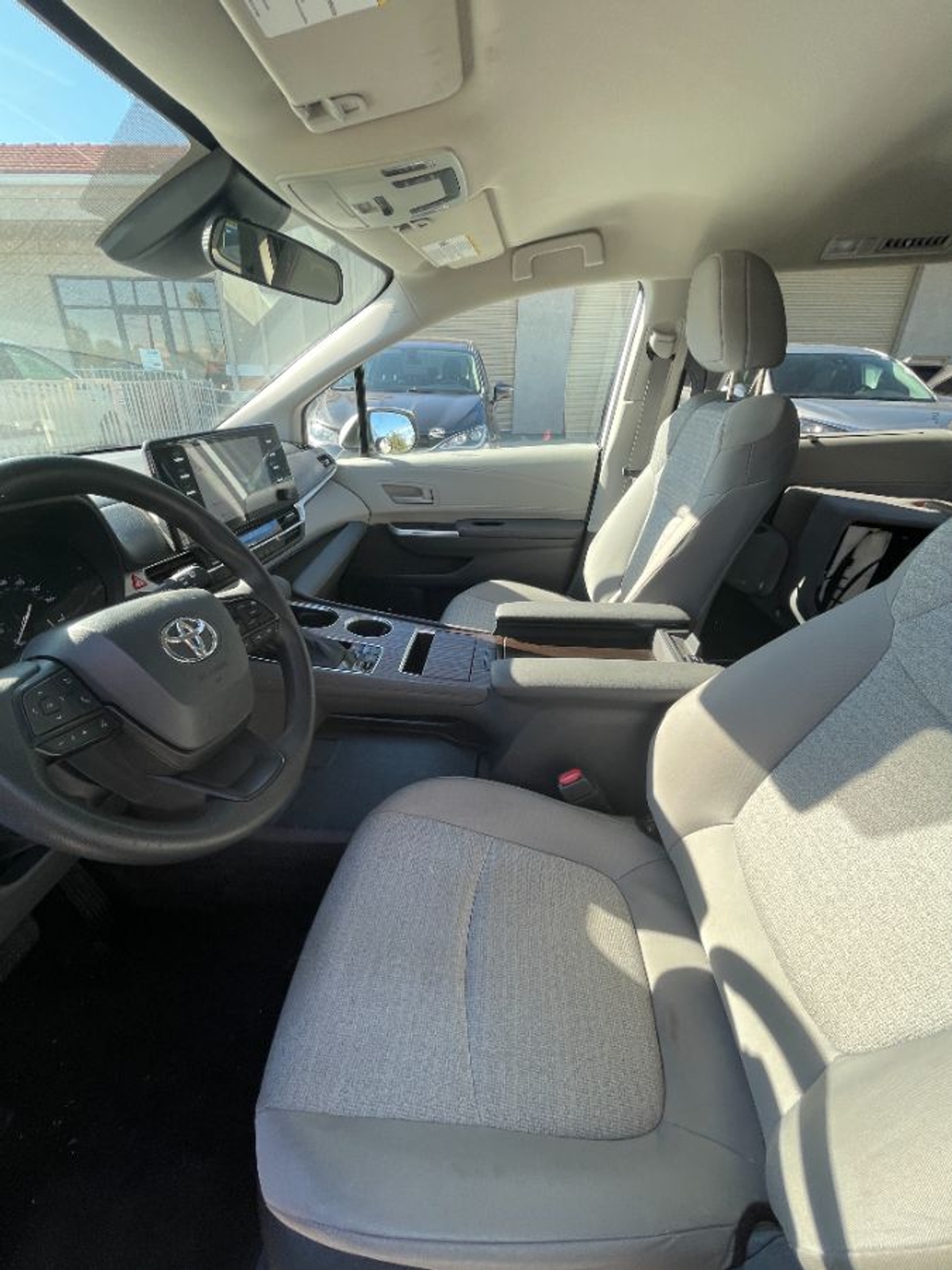 2024 TOYOTA SIENNA - Image 13