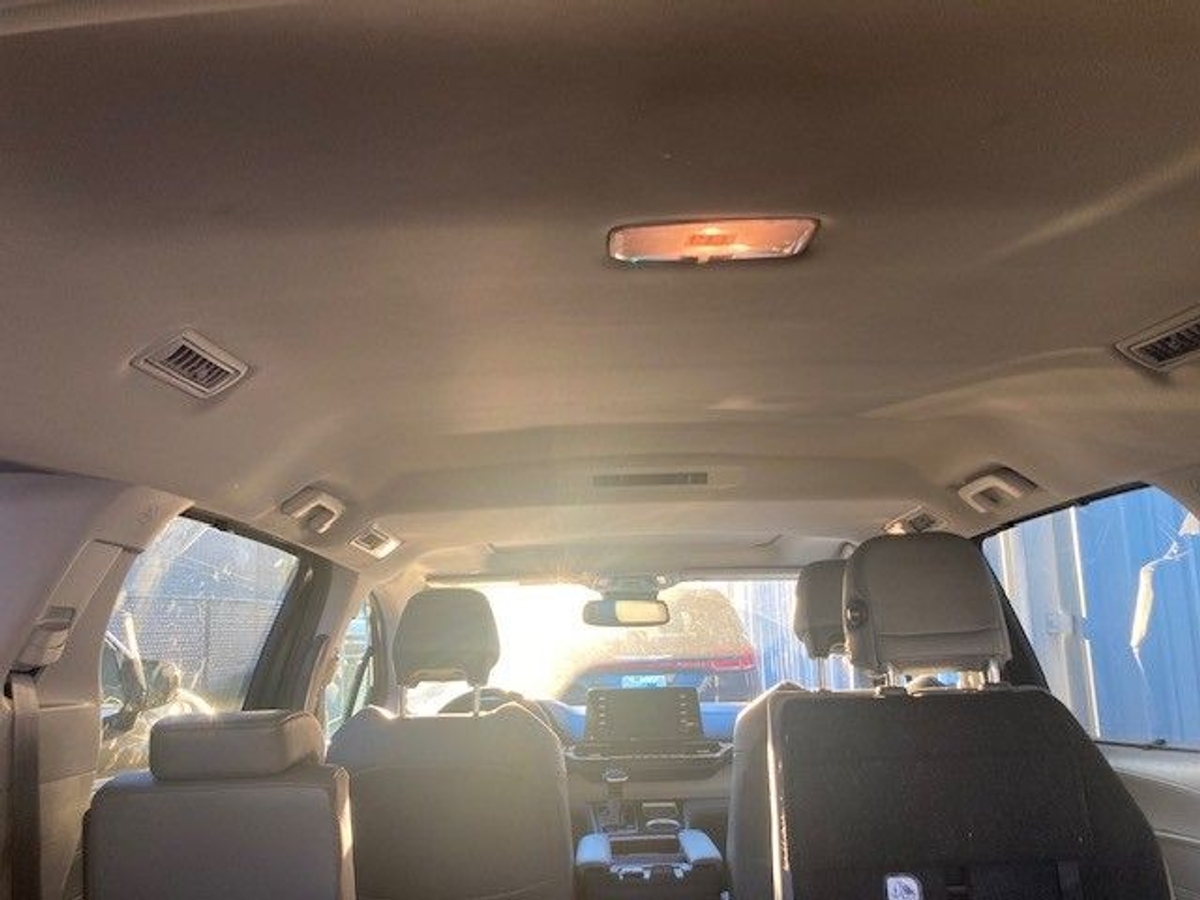 2024 TOYOTA SIENNA - Image 5