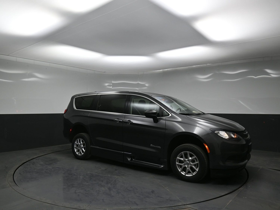 Used 2023 Chrysler Voyager LX - BraunAbility Side Entry Fold Out Automatic Ramp